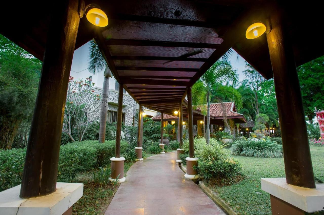 Jirung Health Village Mae Rim Extérieur photo